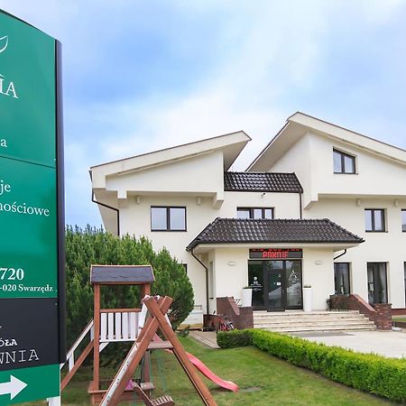 Astoria Bed & Breakfast Swarzedz Luaran gambar