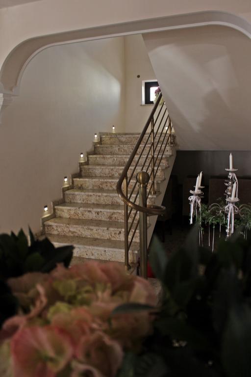 Astoria Bed & Breakfast Swarzedz Luaran gambar